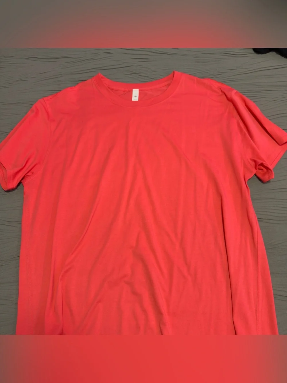 lululemon athletica Women's Short Sleeve Crew - Coral